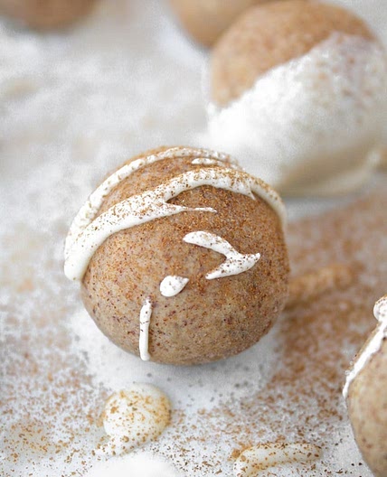 Cinnamon Roll Fat Bombs