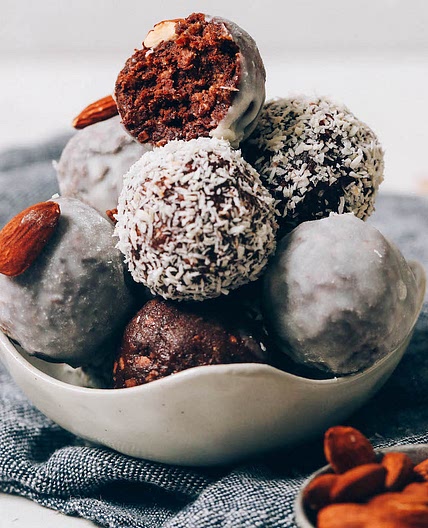 Almond Joy Energy Bites (6 Ingredients!)
