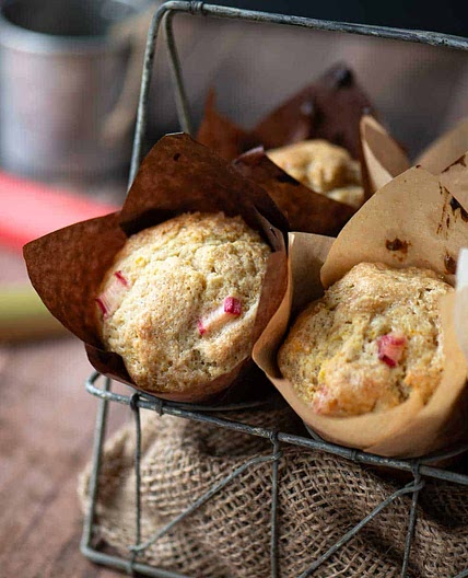 Sour Cream Rhubarb Muffins