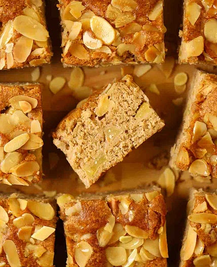 Easy Apple Cake Recipe