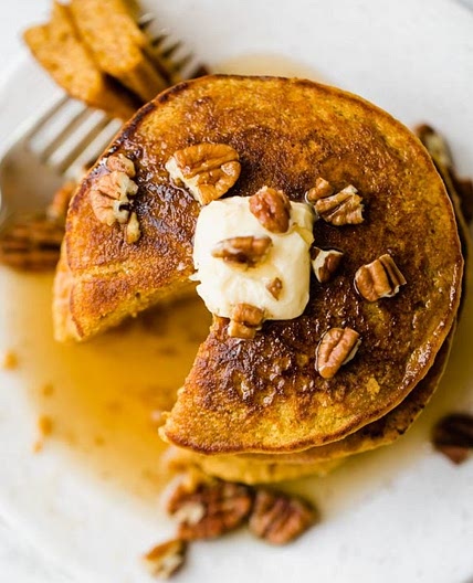 Healthy Pumpkin Oatmeal Pancakes