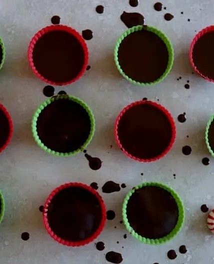 Keto Peppermint Coffee Fat Bombs