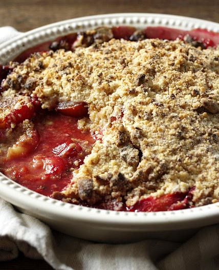 Ruby-red plum and amaretti crumble