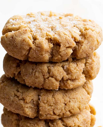 Keto Almond Flour Cookies (With Peanut Butter)