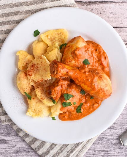 Paprikás Csirke - Hungarian Chicken Paprikash