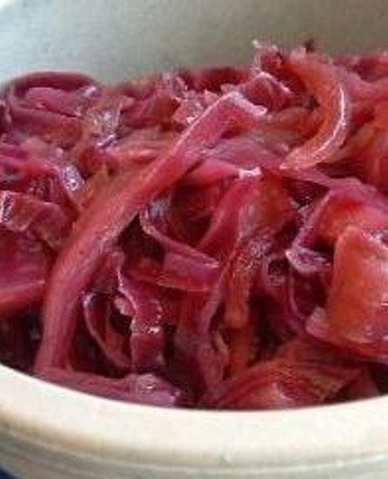 Slow Cooker Bavarian Red Cabbage