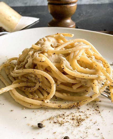Easy Authentic Cacio e pepe recipe