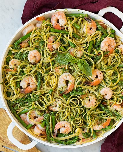 Shrimp Pesto Pasta with Asparagus
