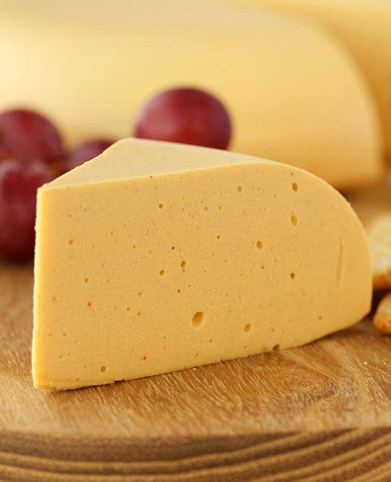 Hard Sliceable Cashew Cheese