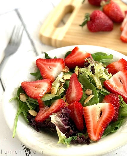 Strawberry Almond Salad with Honey Recipe Vinaigrette Salad Dressing
