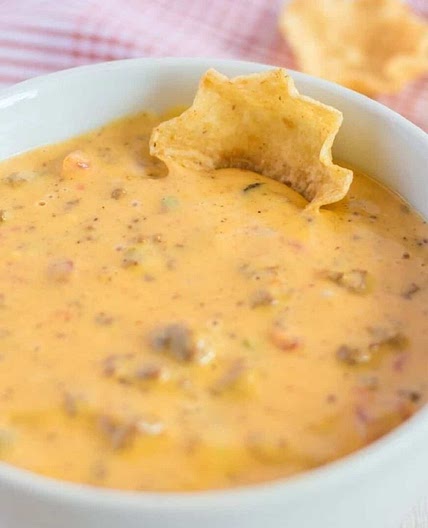 Slow Cooker Cheesy Hamburger Dip