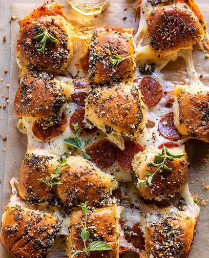 Pull Apart Roasted Garlic Butter Pizza Dip Sliders