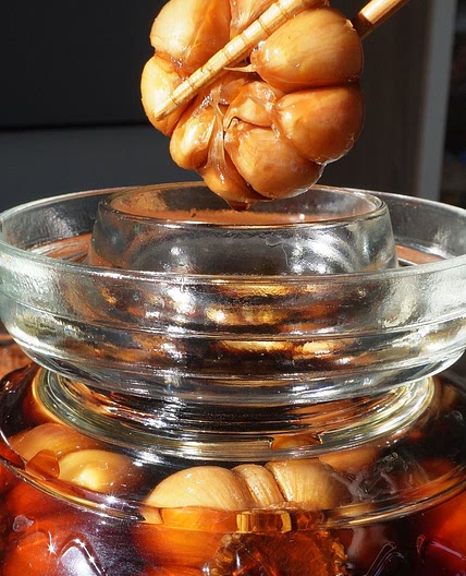 Chinese Pickled Garlic