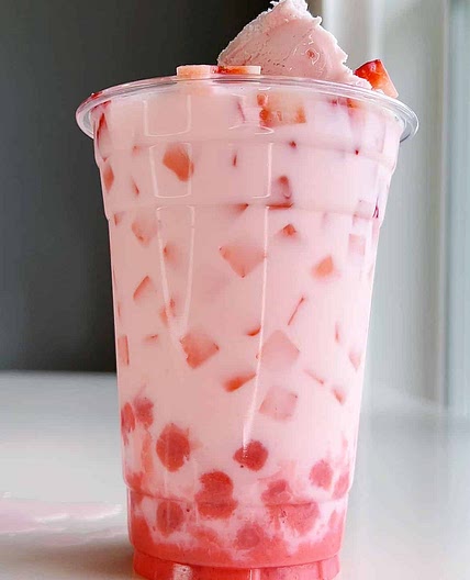 Cornstarch Boba - Strawberry Ice Cream Boba Drink