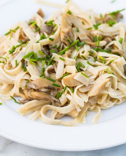 Low FODMAP Garlic Mushroom Pasta