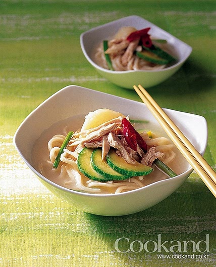 닭 한 마리 칼국수 만드는 법