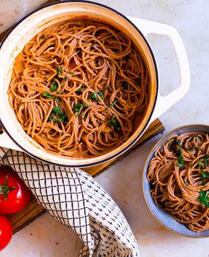 Nudeln mit Gemüsesauce