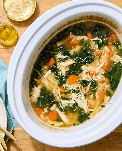 Slow-Cooker Chicken & White Bean Stew