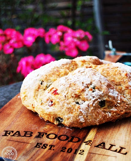 Easy Cheesy Jalapeno Soda Bread