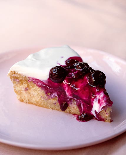 Lemon Tendercake with Blueberry Compote