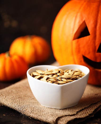 The Best Roasted Pumpkin Seeds Recipe (boil & roast method)