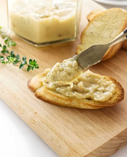 Roasted Garlic Spread