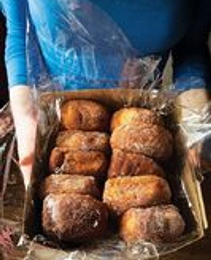 Leonard's Bakery's Hawaii Malasadas