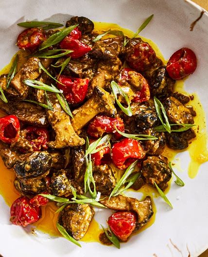 Coconut-Braised Mushrooms With Ginger and Scallions