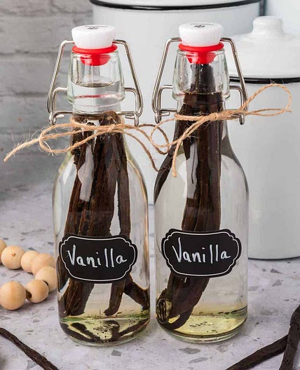 Homemade Vanilla Extract