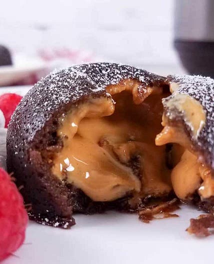 Instant Pot Peanut Butter Lava Cake