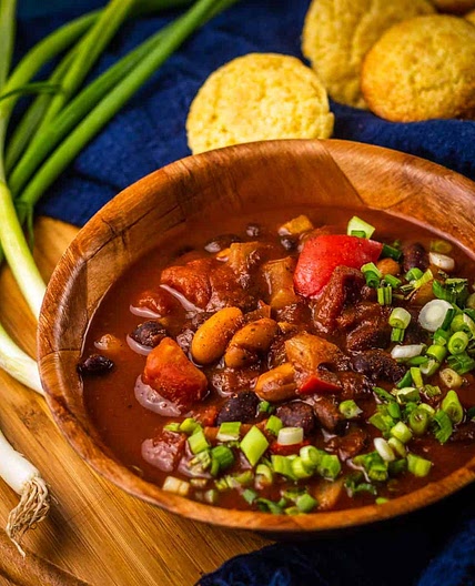 3 Bean Chili {Slow Cooker Recipe}