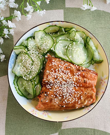 Teriyaki Salmon Donburi (Rice Bowl) with Cucumber