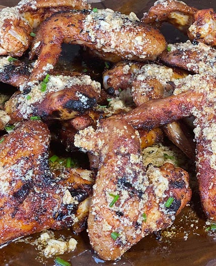Smoked Chicken Wings with Garlic and Parmesan Sauce