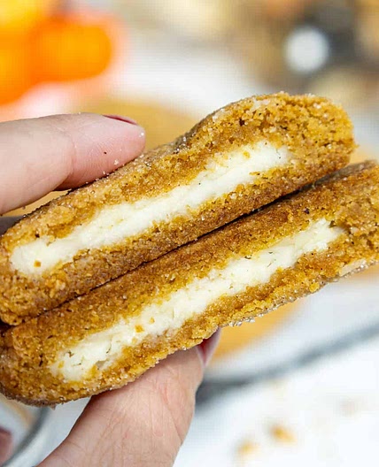 Pumpkin Cheesecake Cookies