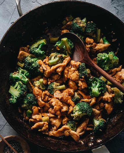 Chicken and Broccoli (Chinese Takeout Style)
