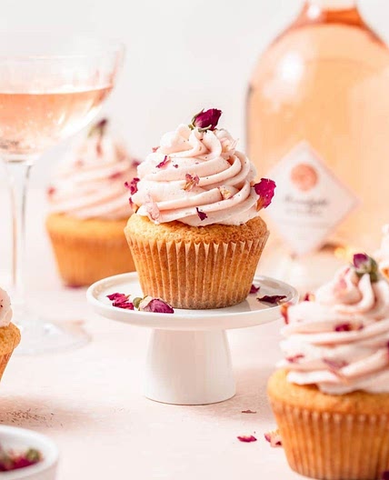 Rosé Cupcakes