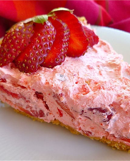 Fluffy Strawberry Pie