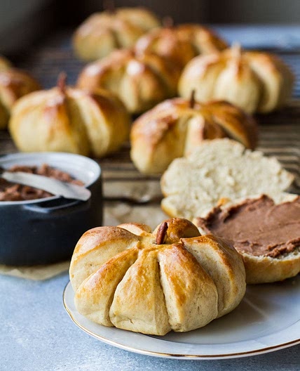 Brown Butter Pumpkin Rolls Recipe