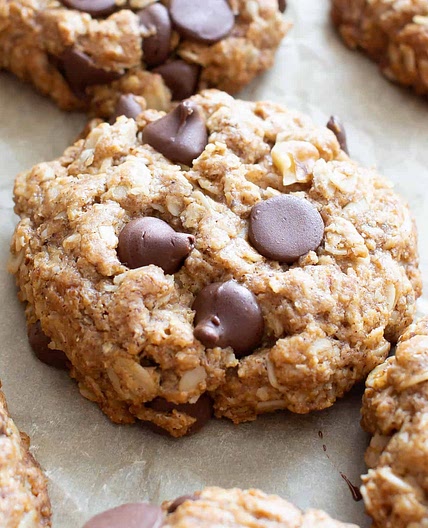 My Favorite Vegan Oatmeal Chocolate Chip Cookies!