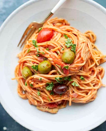One Pot Greek Spaghetti