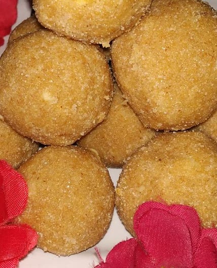 बेसन के लड्डू
