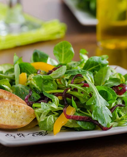 Arugula Spinach Salad With Lemon Dressing