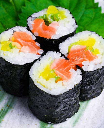 Salmon Maki Sushi (with Daikon Pickles & Green Onions)