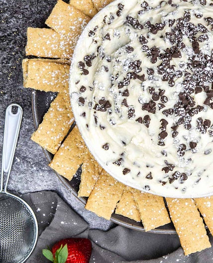 Creamy Cannoli Dip