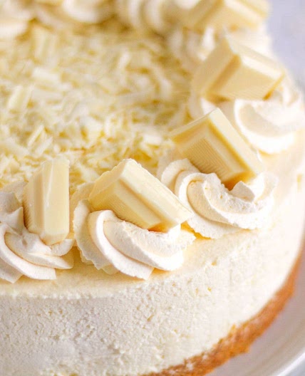 White Chocolate Cheesecake {NO BAKE Recipe}