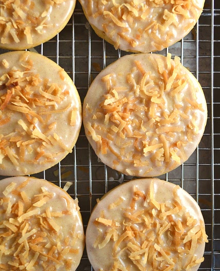 Coquito (Puerto Rican Eggnog) Cookies