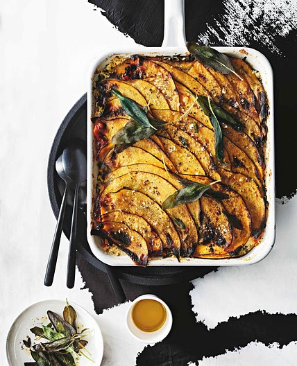 Pompoenlasagne met kool en salie