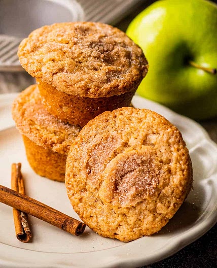 Cinnamon Applesauce Muffins