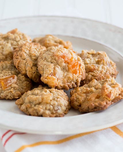 Oatmeal Cookies with Dried Apricots