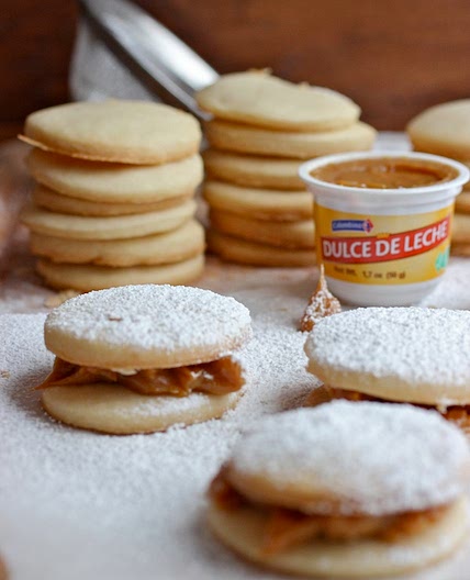 Alfajores Recipe (Dulce de Leche Cookie Sandwiches)